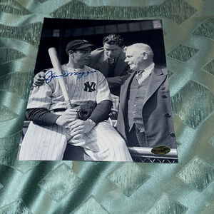 Joe  DiMaggio New York Yankees Signed 8 x 10 photo